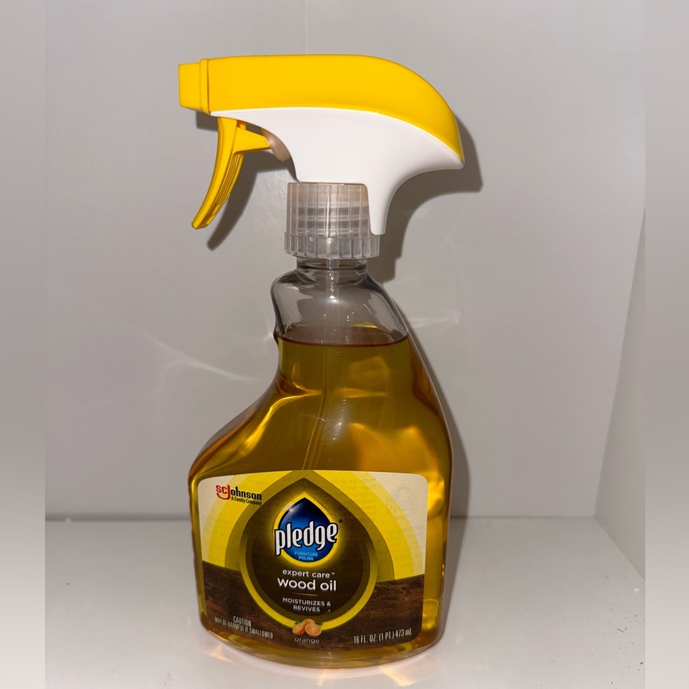 (1) Pledge Revive It Restoring Oil Orange 16 fl oz RARE HARD TO FIND BRAND NEW